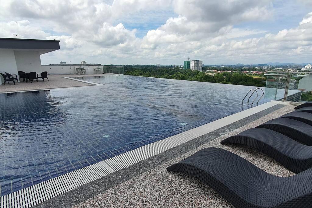 Kozi Square New Sgh Cozy Home 7A Kuching Dış mekan fotoğraf