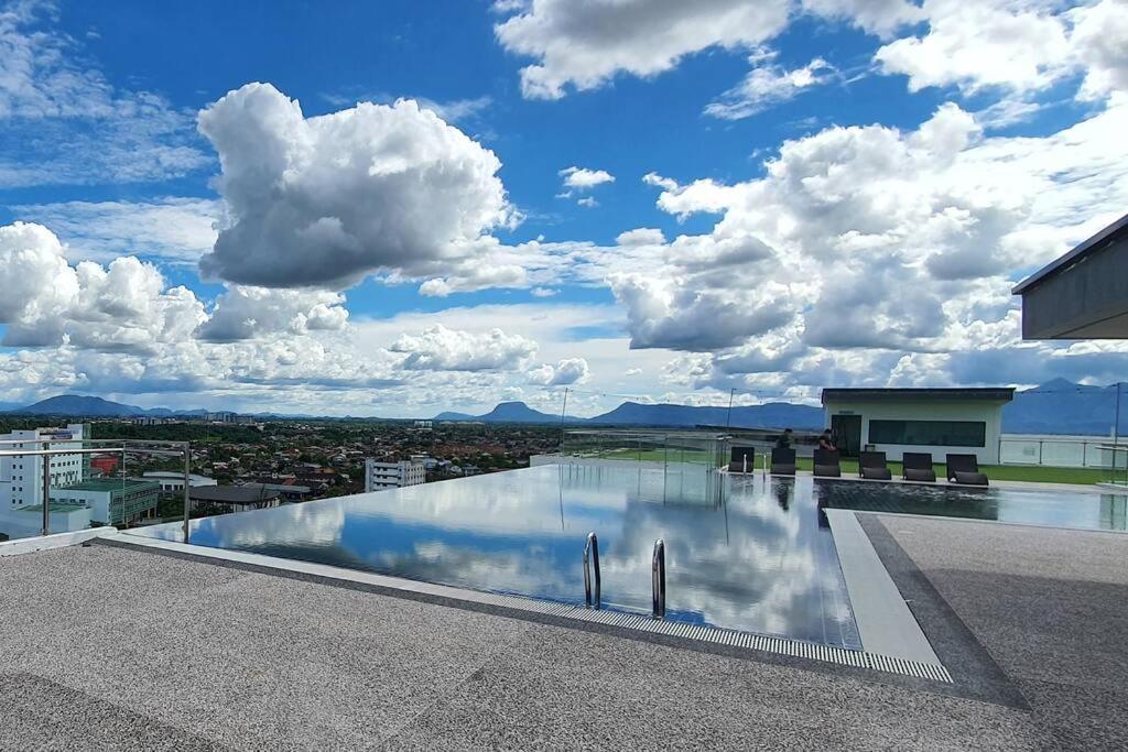 Kozi Square New Sgh Cozy Home 7A Kuching Dış mekan fotoğraf